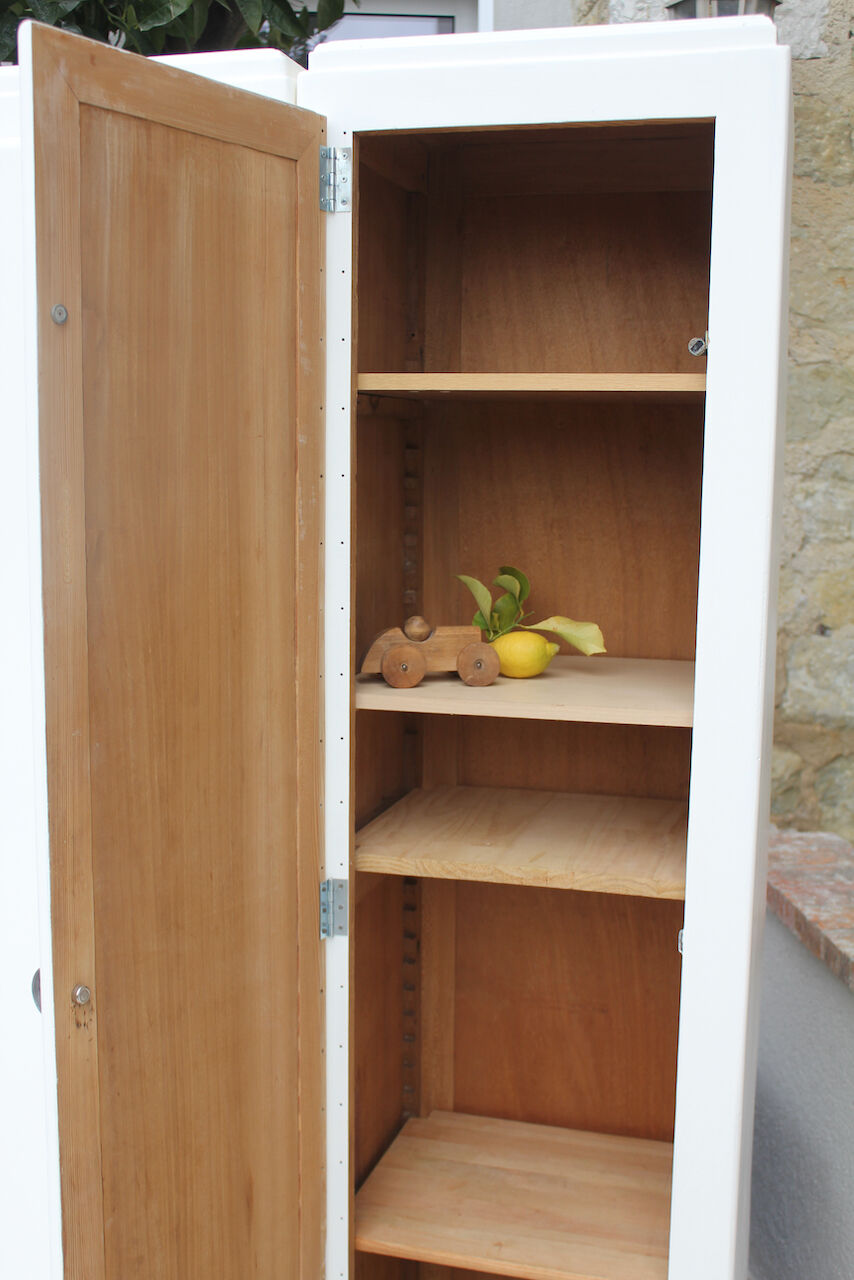 Art deco maid in solid wood