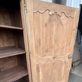 Ancienne bonnetière Louis XV, bois fruitier, restaurée – 1 porte, 3 étagère