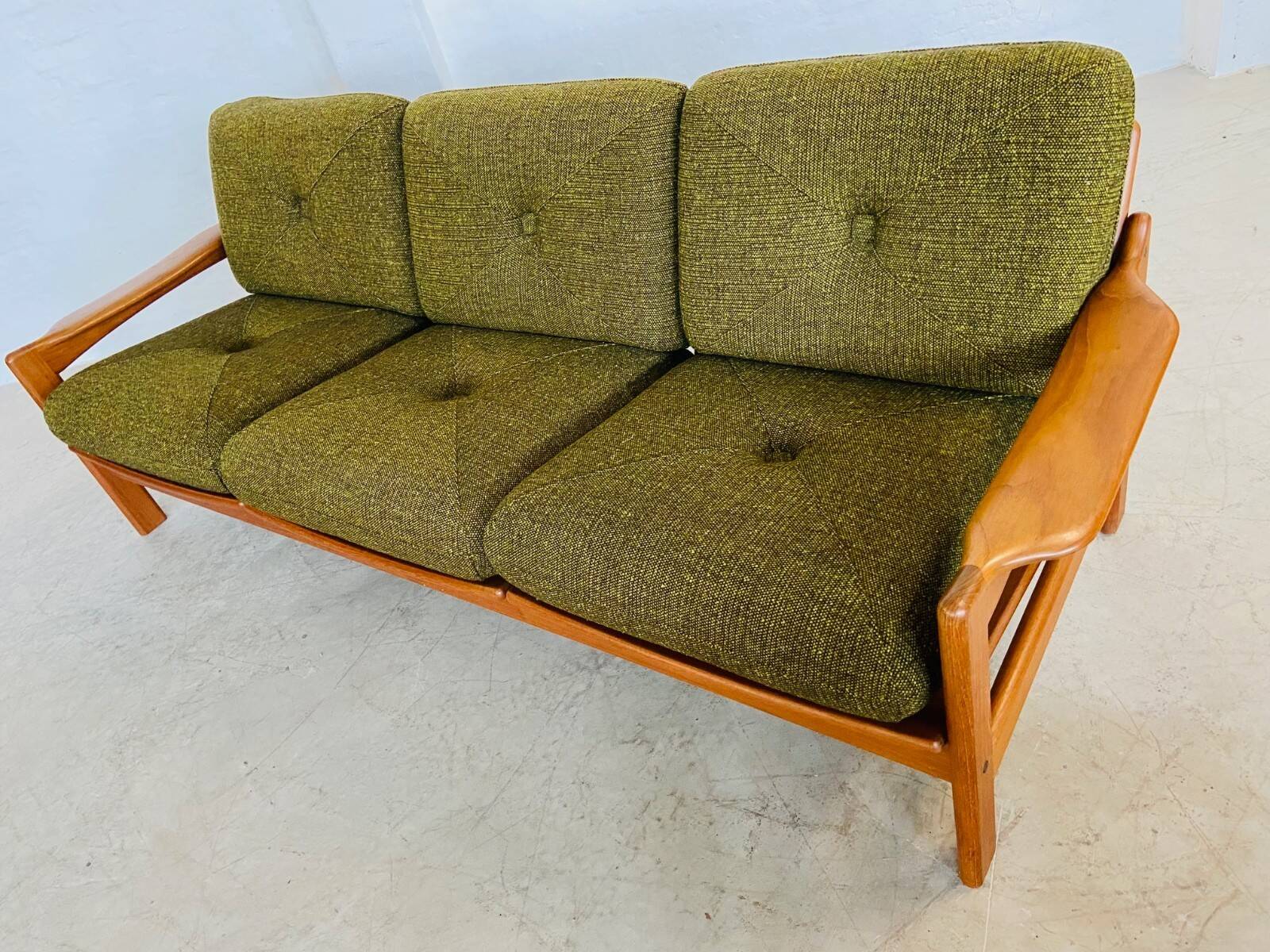 Canapé 3 personnes vintage rétro danois du milieu du siècle par Arne Wahl Iversen 1970