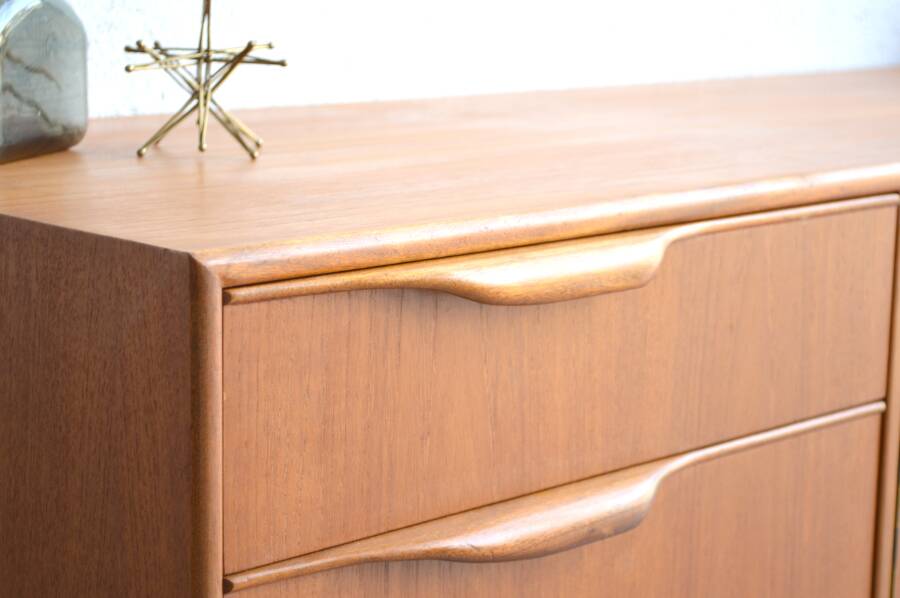Teak Sideboard by McIntosh * 152 cm