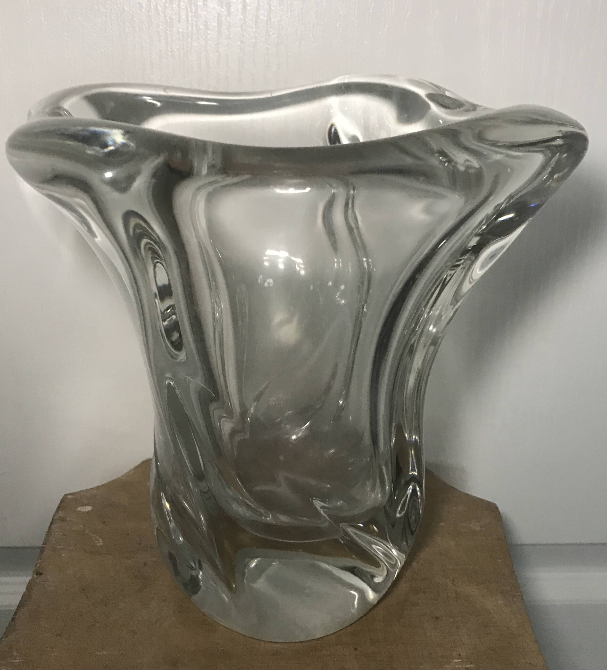 Crystal vase signed daum france free form 4.4 kg
