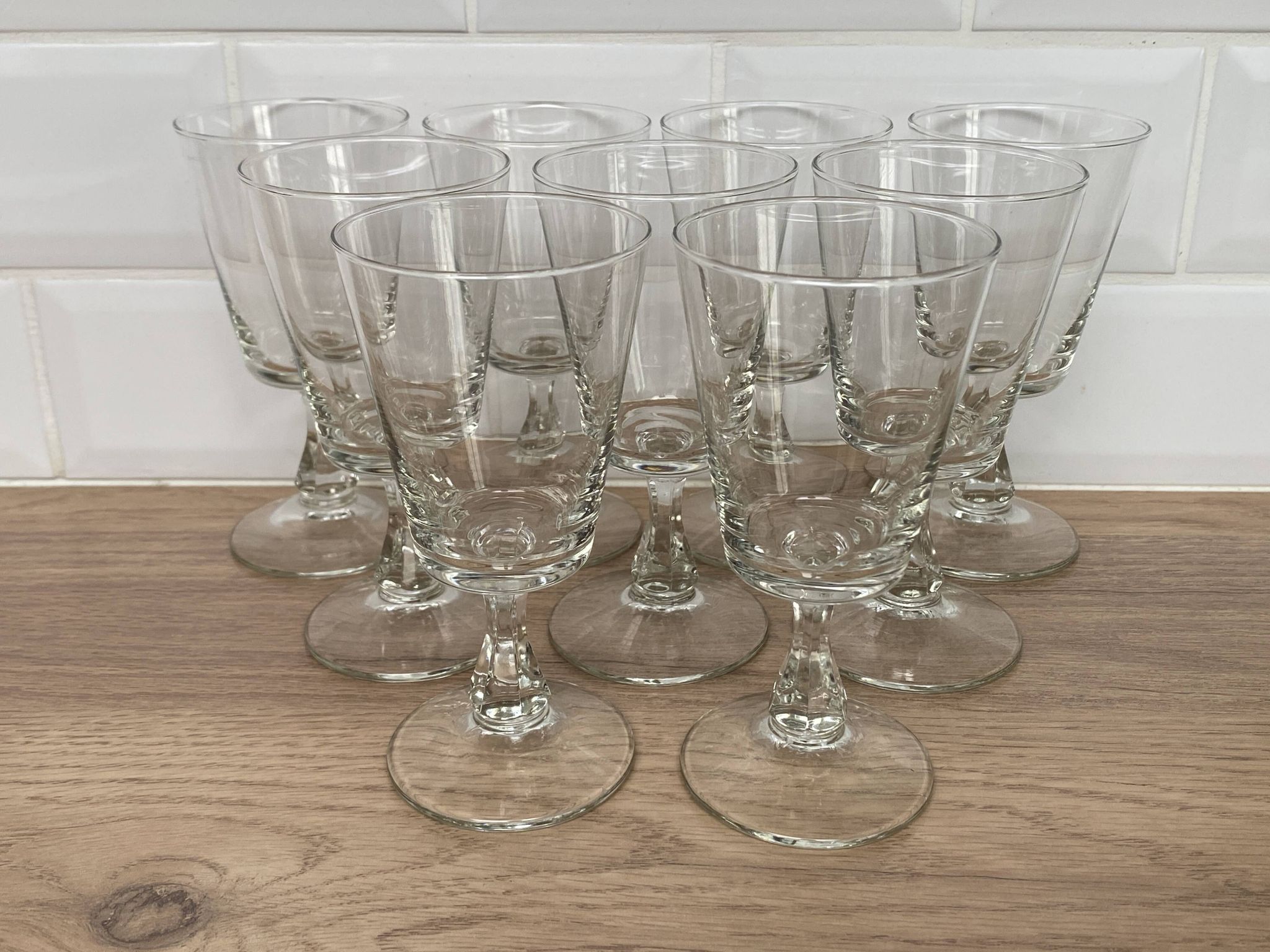 Set of 9 white wine glasses