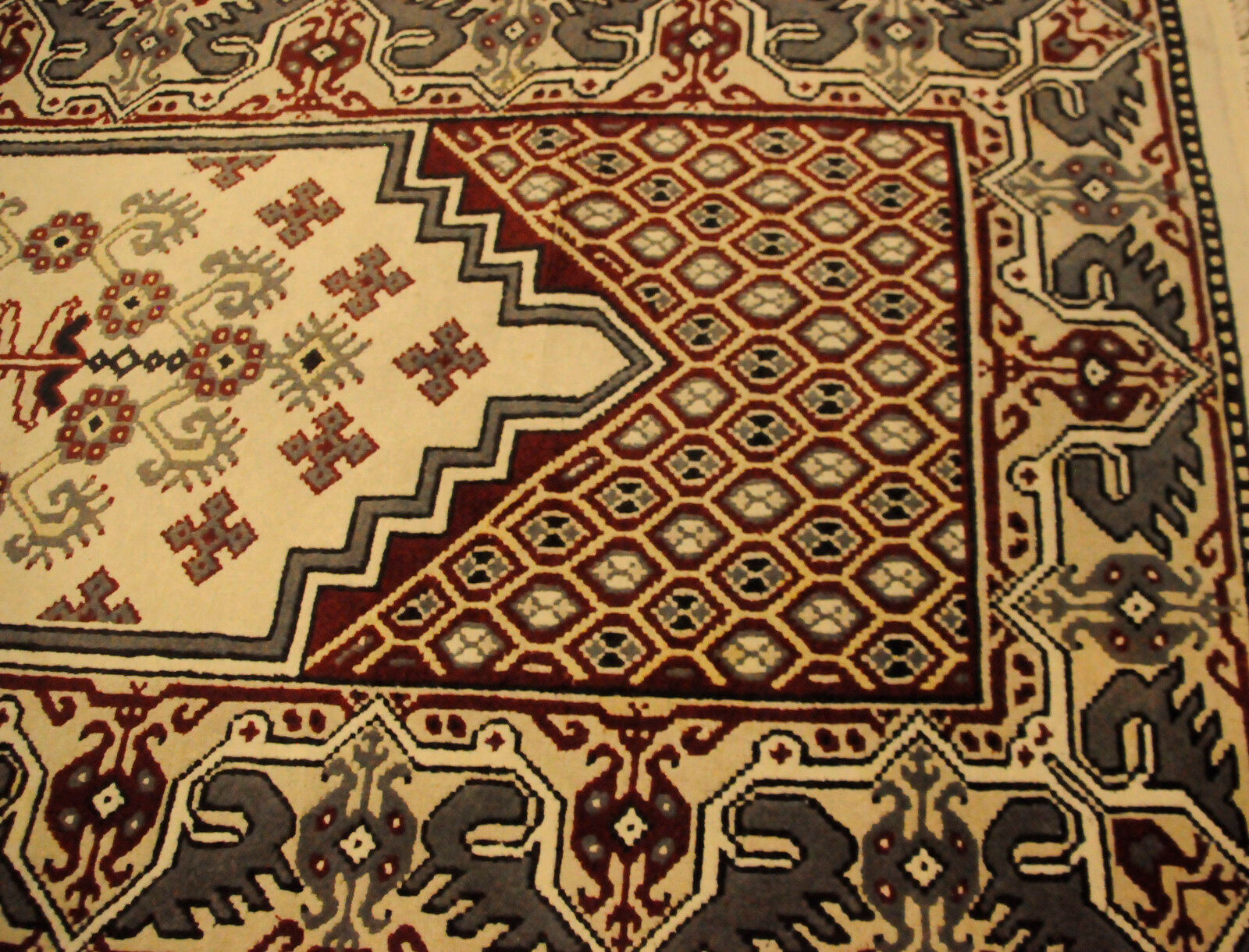 Hand-woven Tunisian carpet 200x100cm