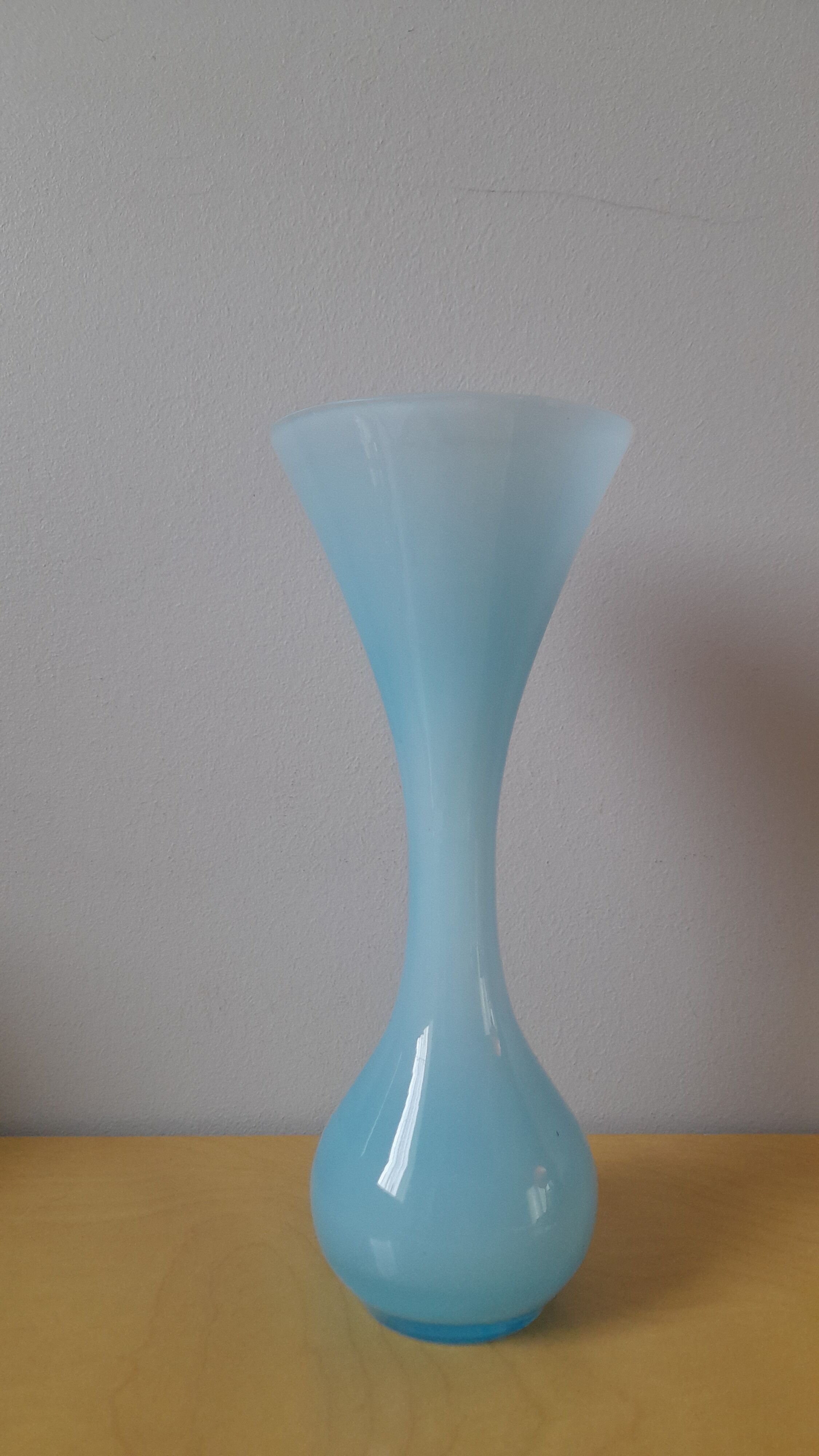 Blue opaline soliflore