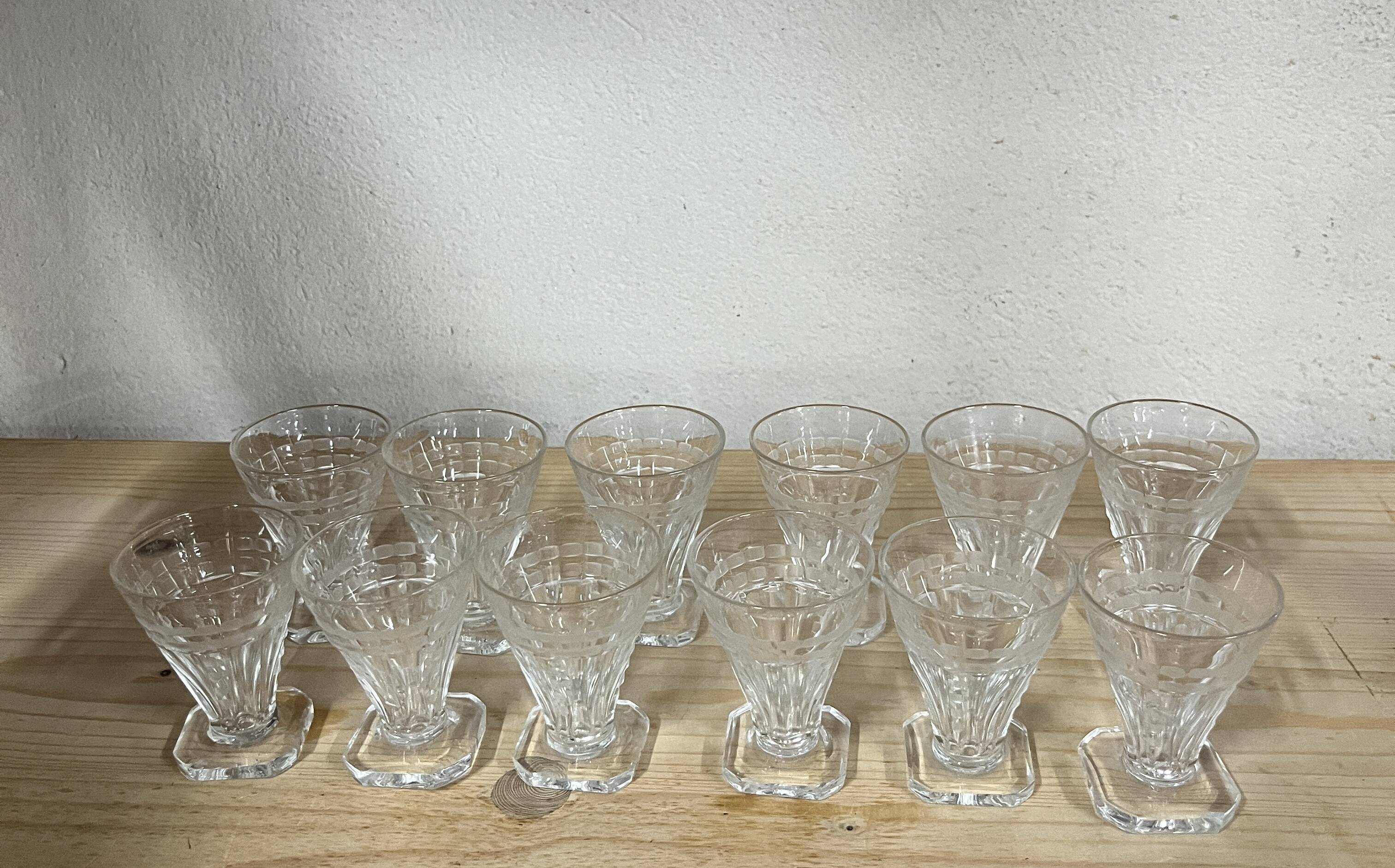 12 Art Deco Crystal Liqueur or Aperitif Glasses