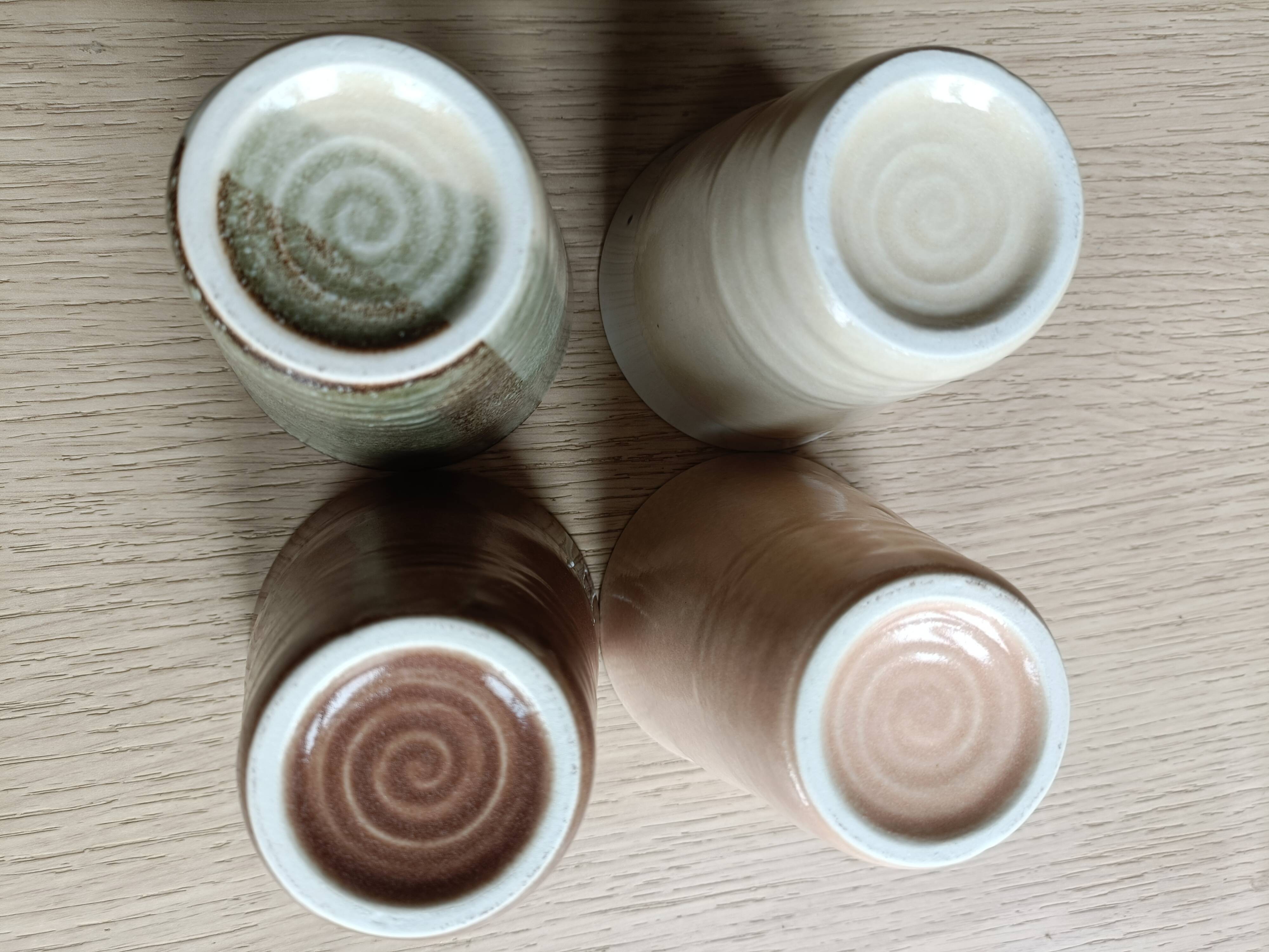 Lot de 4 tasses/mugs en grès japonais