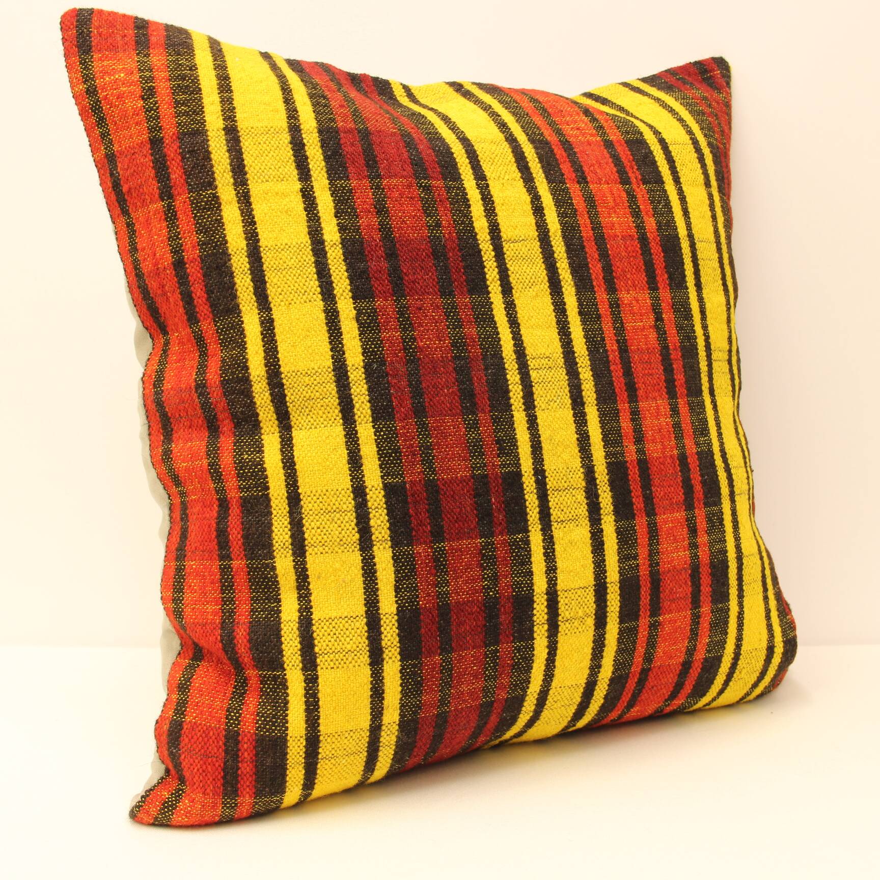 Coussin Kilim, 60x60 cm, A-18