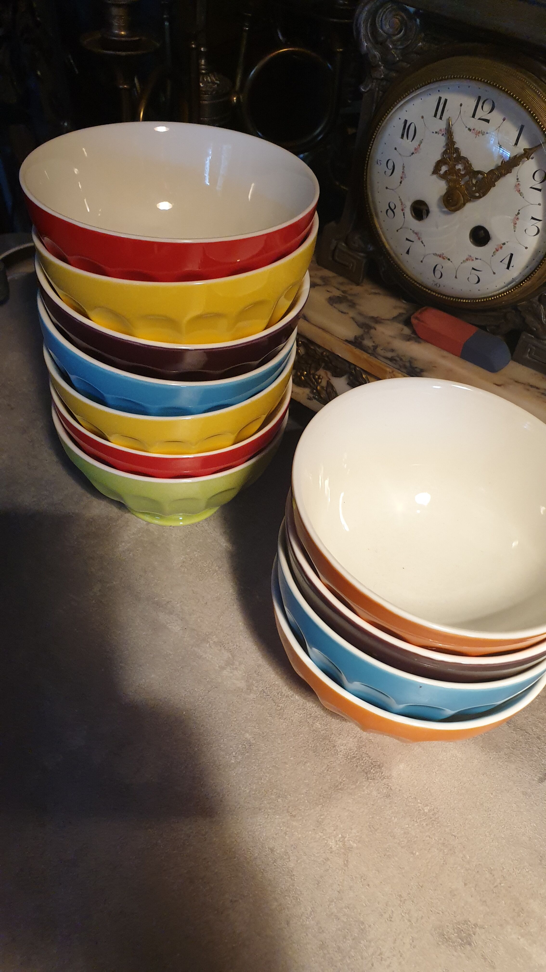 Ribbed ceramic bowls