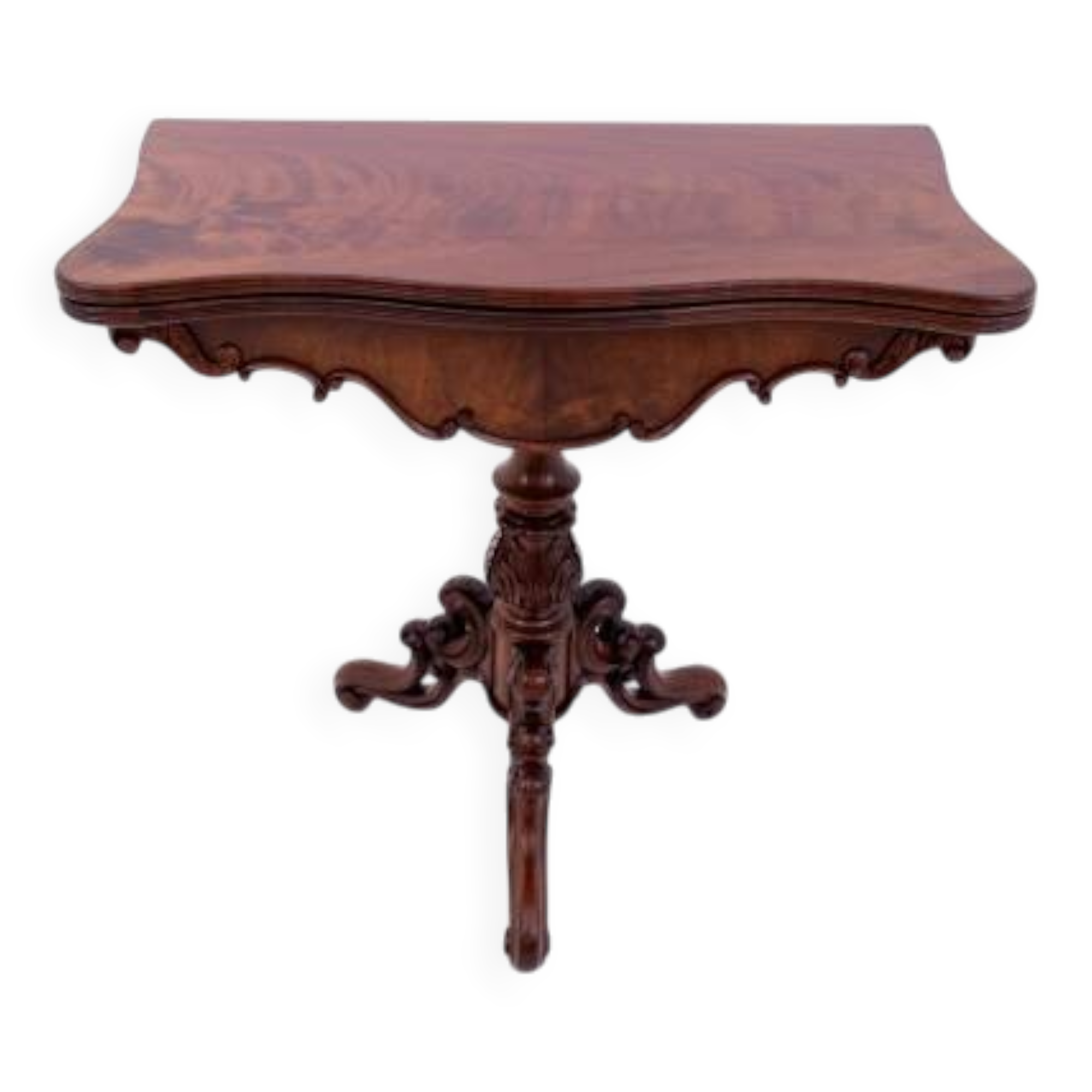 Antique card table from around 1870. After renovation.