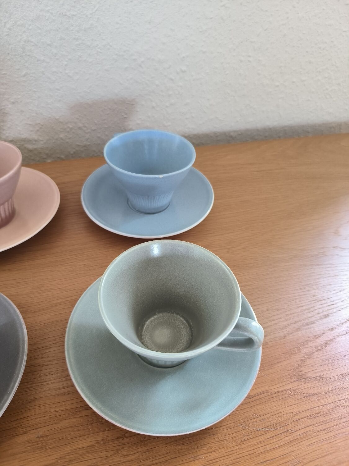 Tasses café tons pastels