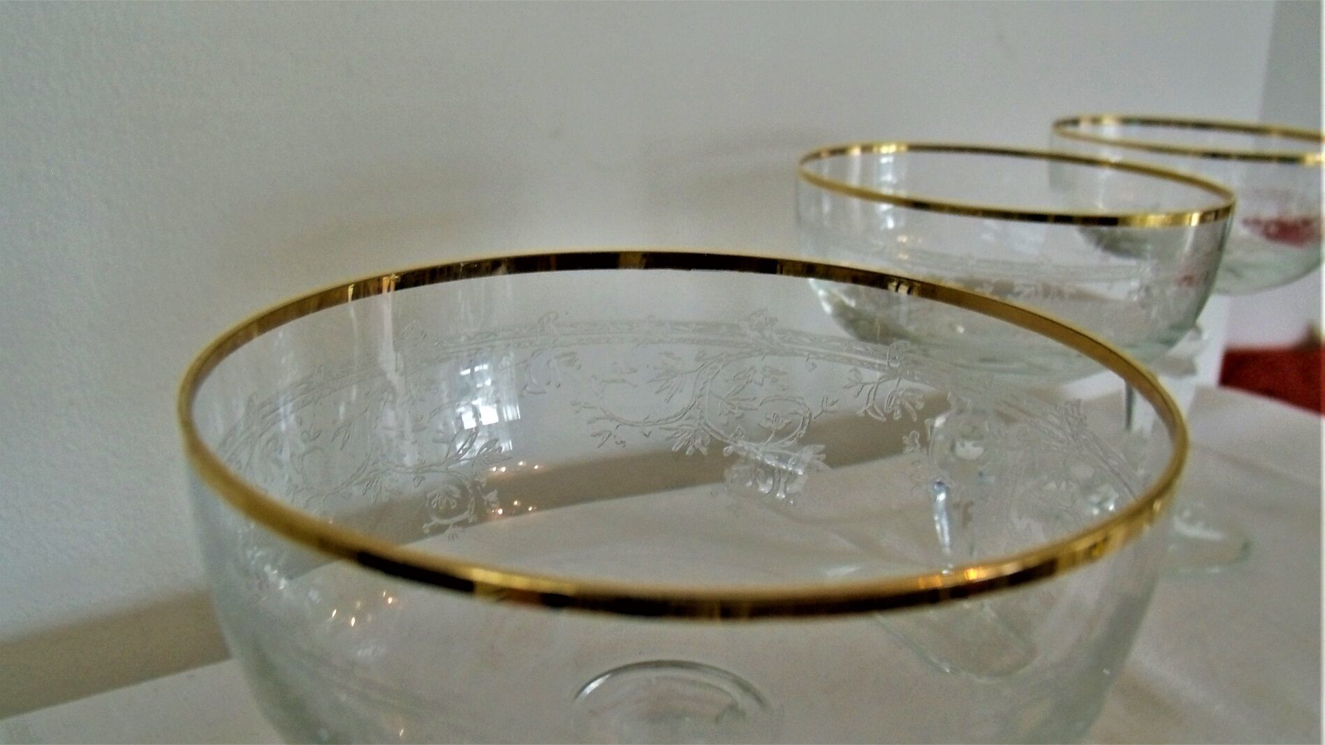 Lot of 5 cups champagne in Crystal engraved NET gold