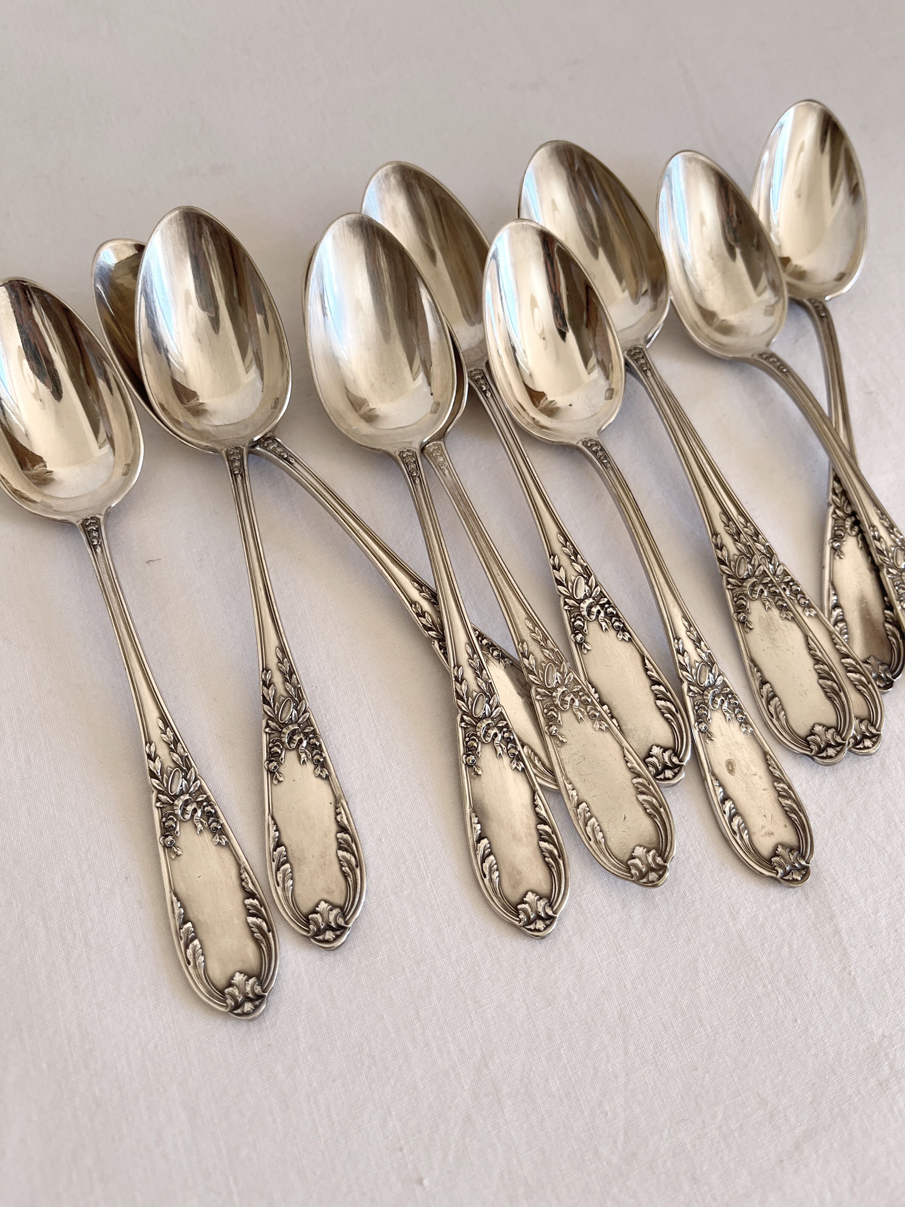 Set of 11 small vintage silver-plated metal spoons