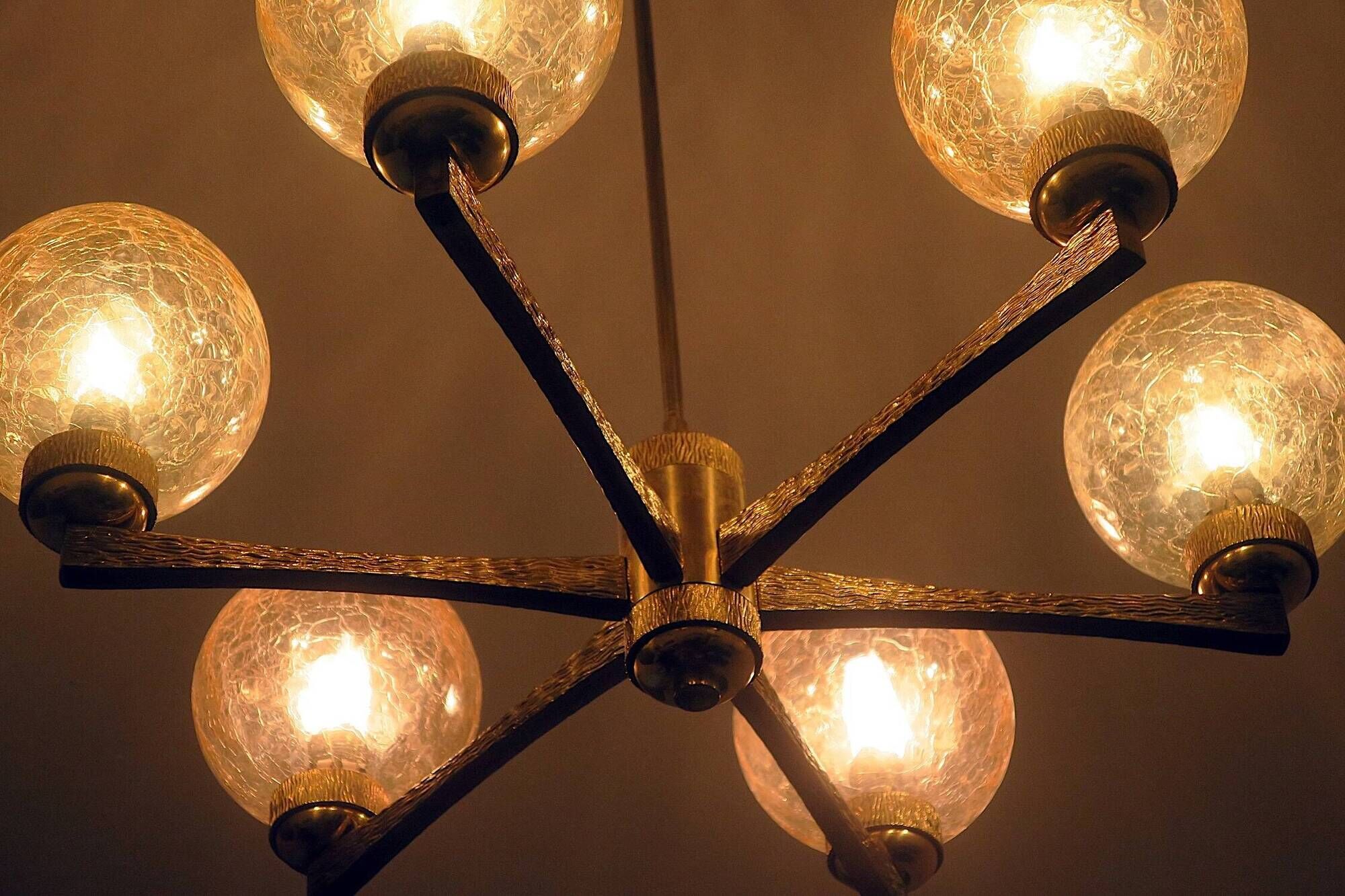 Angelo Brotto intricate gold-plated brass chandelier 6 globes, Italy 1960s
