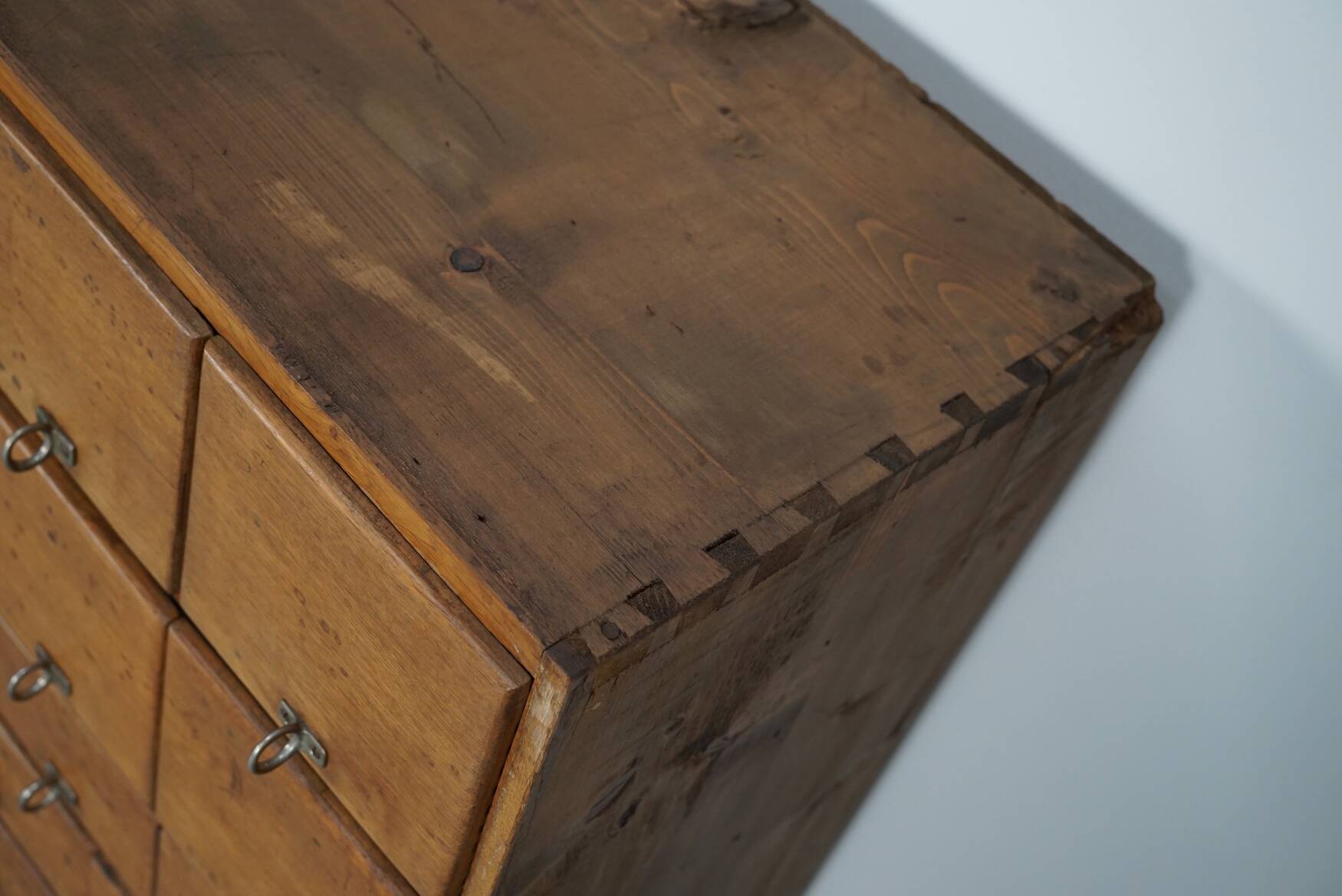 Armoire d'apothicaire vintage allemande en pin et chêne, années 1950