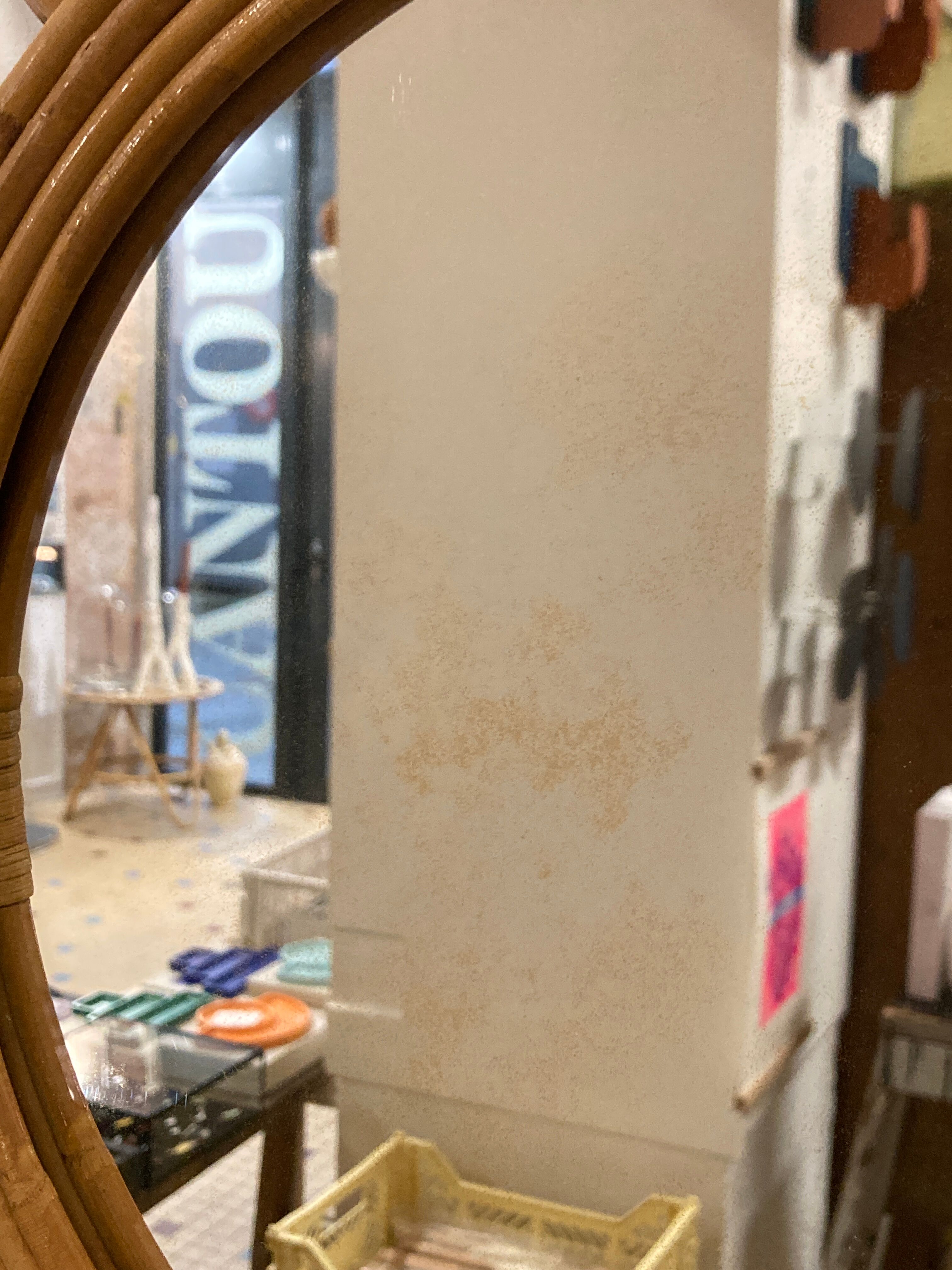 Rattan flower mirror