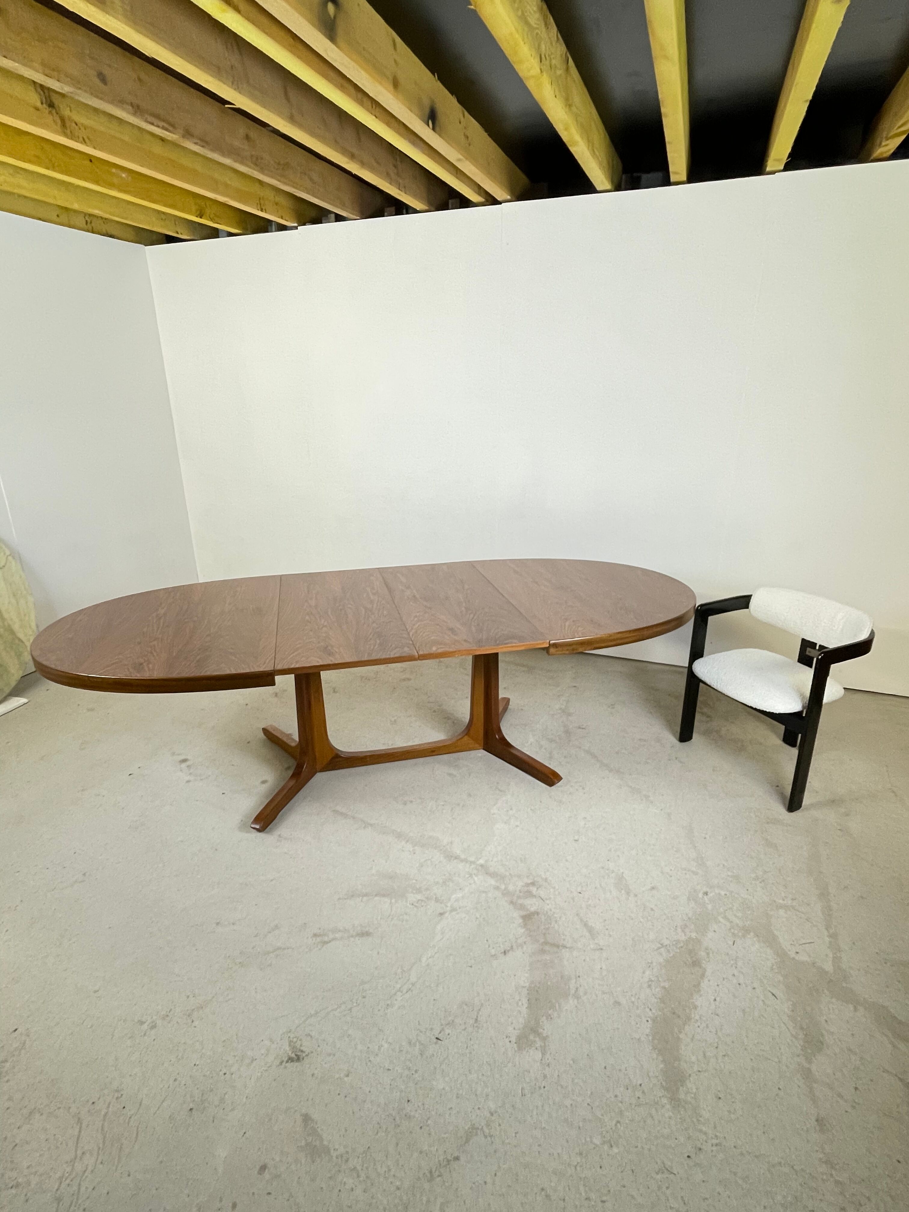 Large rosewood baumann table