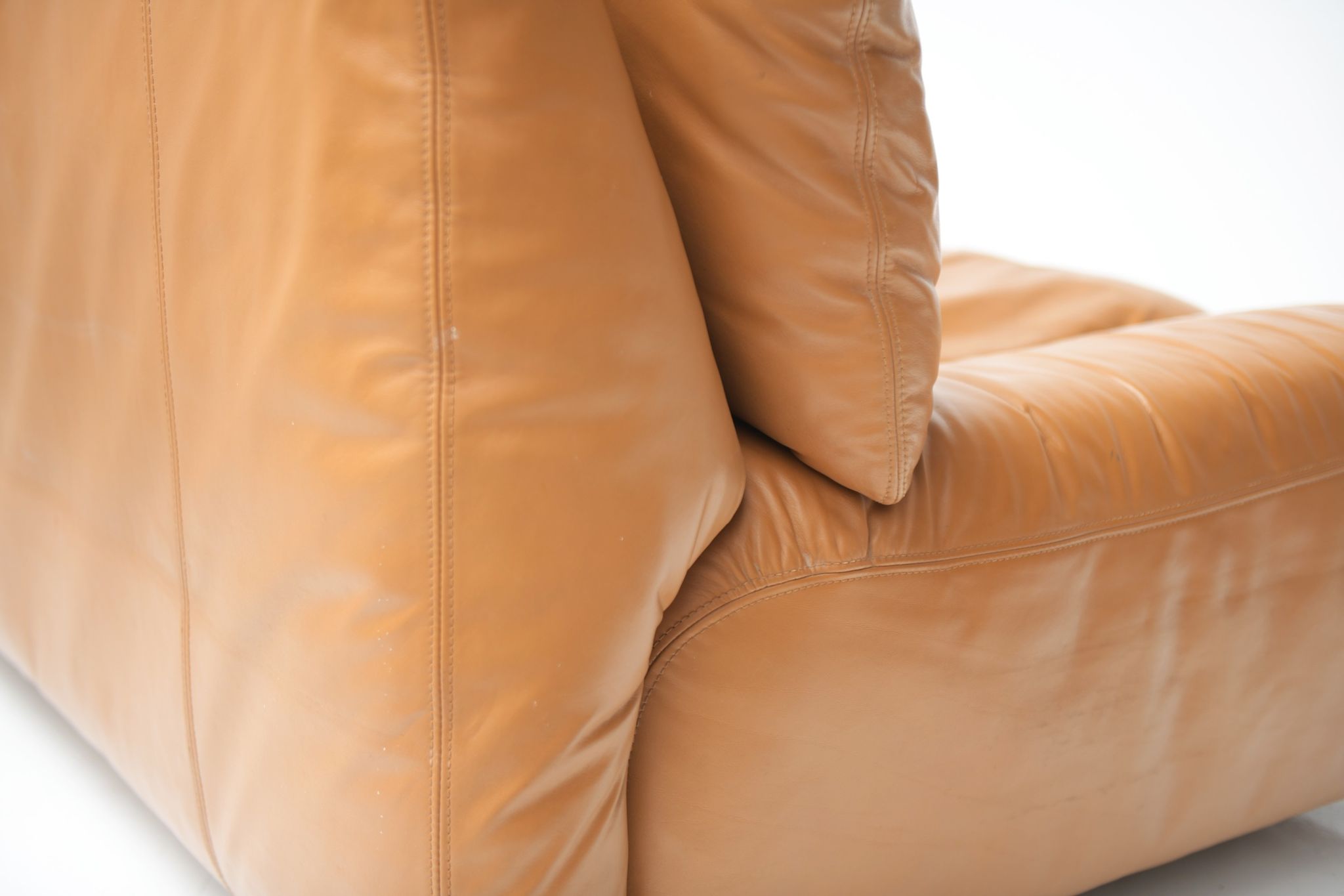 Canapés en cuir cognac Bengodi design Cini Boeri pour Arflex Italie