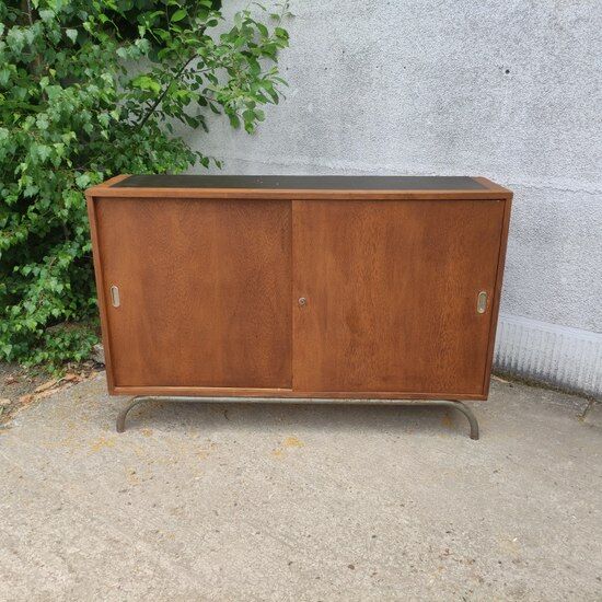 Enfilade, school furniture