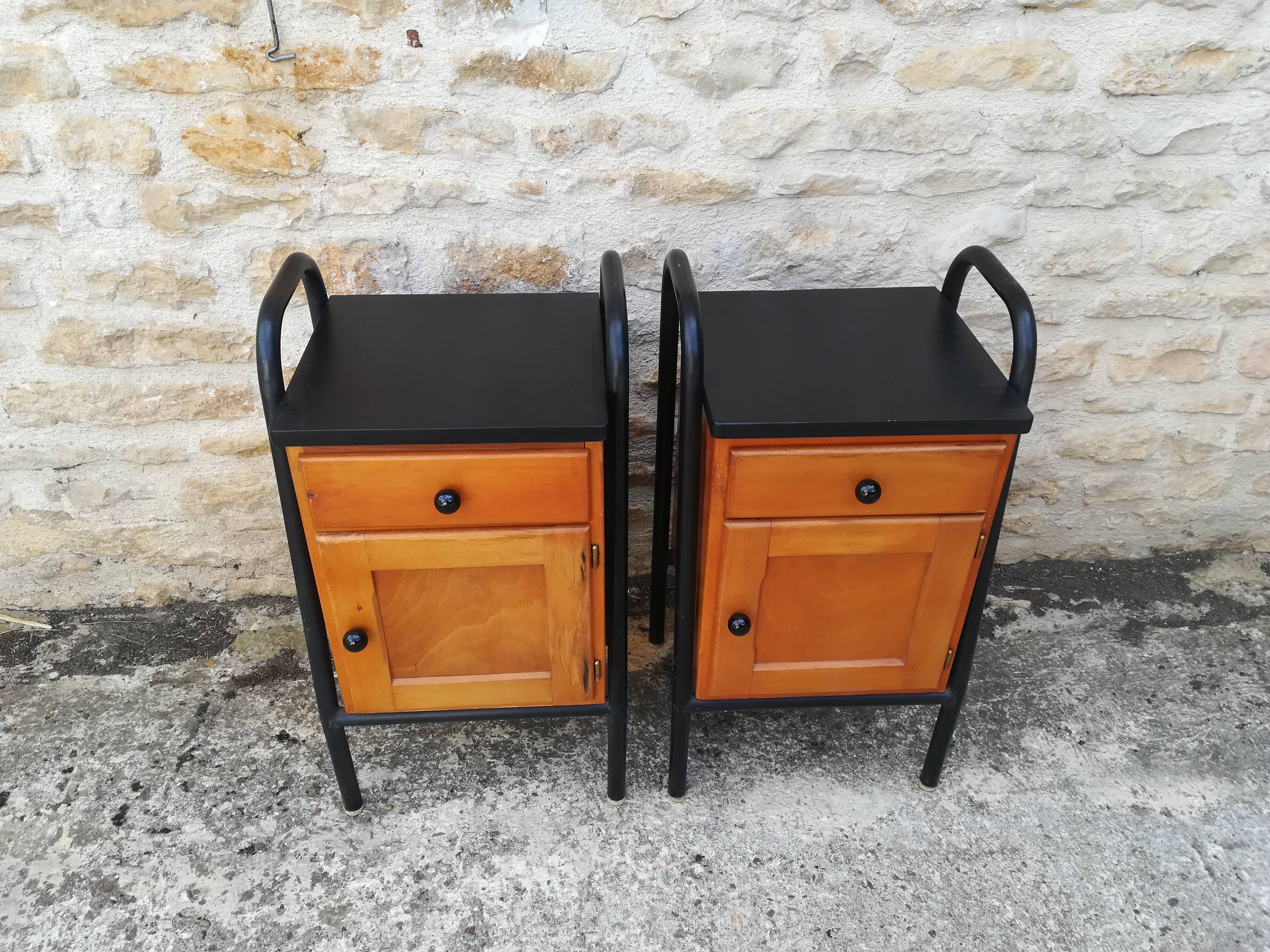 Bedside tables feet tubs