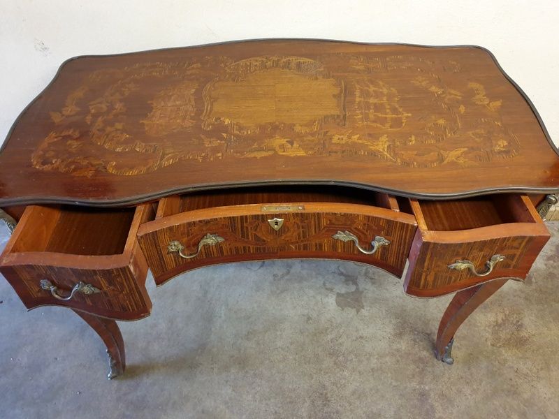 Old office - Louis XV style - Veneer wood and gilded bronze - richly inlaid