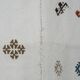 Textile brodé main vintage