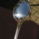 6 cuillères en métal argenté de style Louis XVI