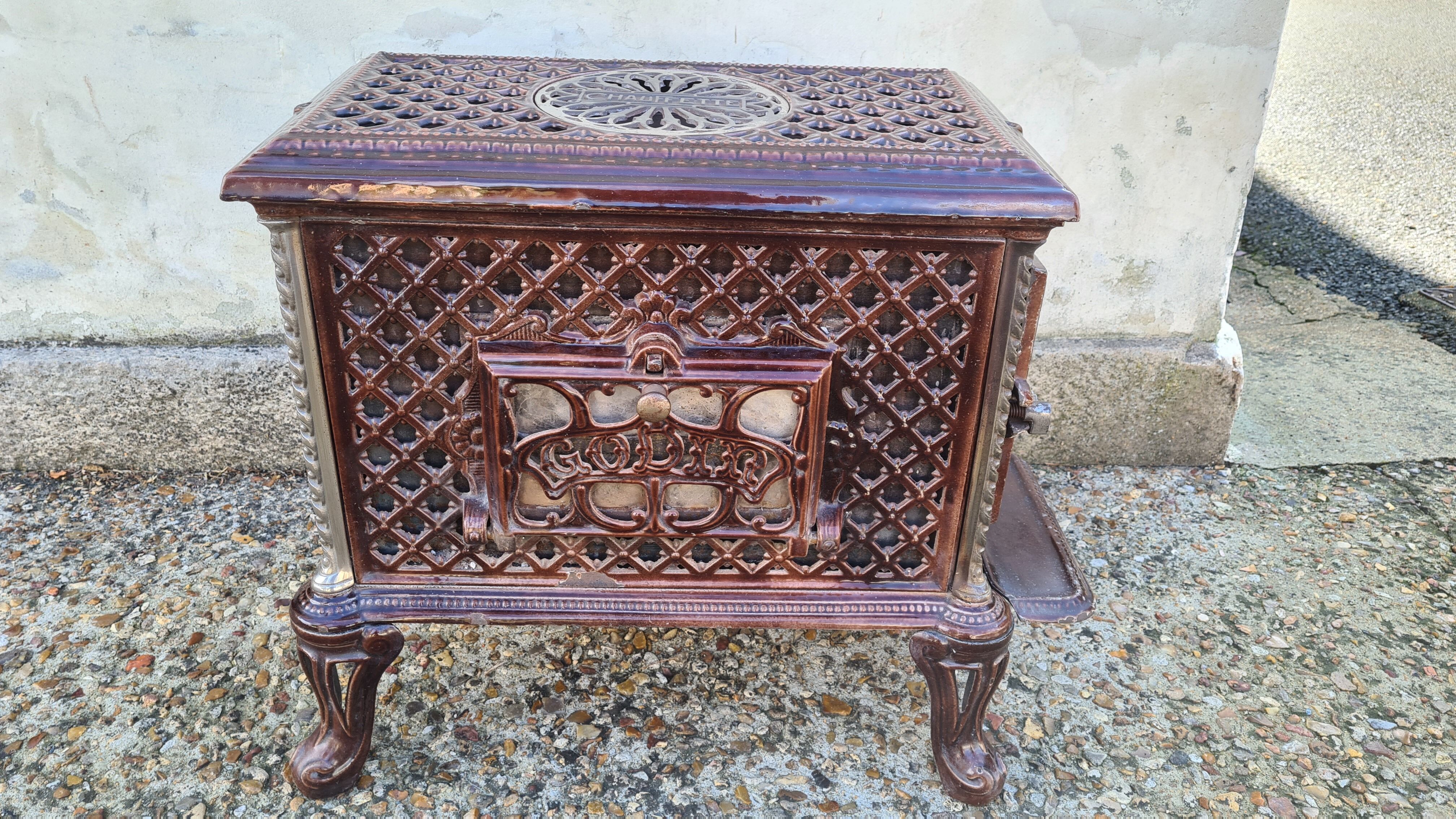 Godin enamelled wood stove