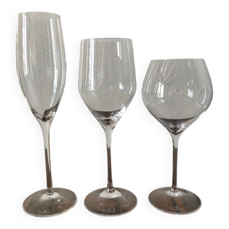 33 verres rosenthal, 11 verres à vin, 11 verres à eau, 11 flûtes à champagne