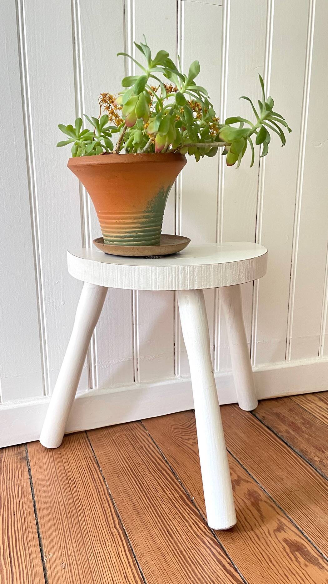 Vintage tripod stool