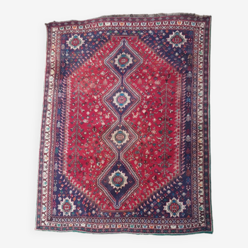 Iranian Persian carpet of the Gashgaï type