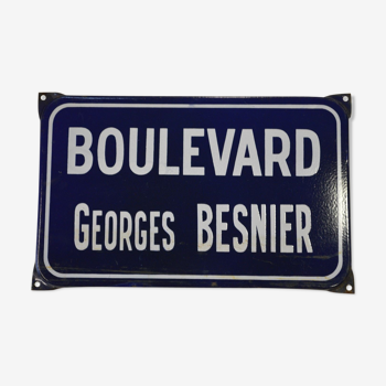 Plaque de rue émaillée "boulevard Georges Besnier "