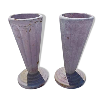 Paire de vases en fonte émaillée mauve Art déco de Charleville-Mézières