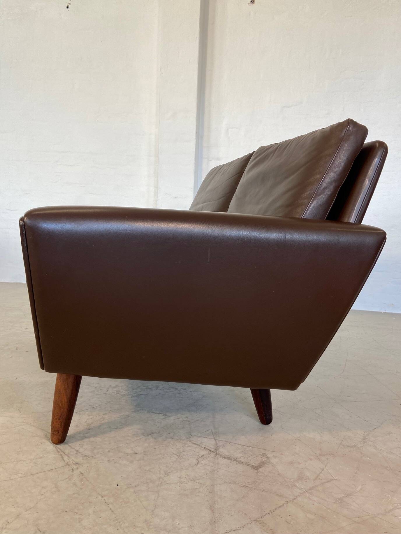 Canapé 2 places g. thams vintage rétro danois du milieu du siècle en cuir de coco des années 60