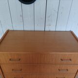 Vintage chest of drawers