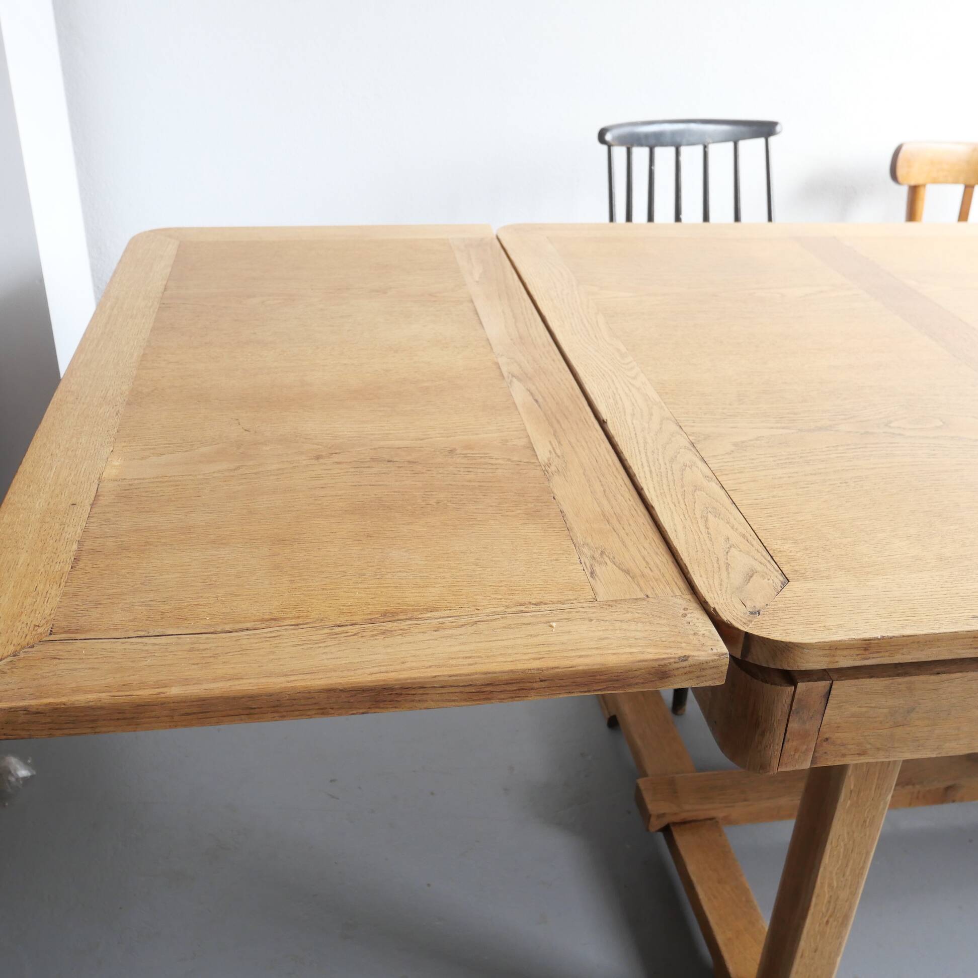 Table à rallonges en chêne rénovée