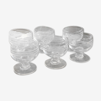 Engraved aperitif glasses with square foot