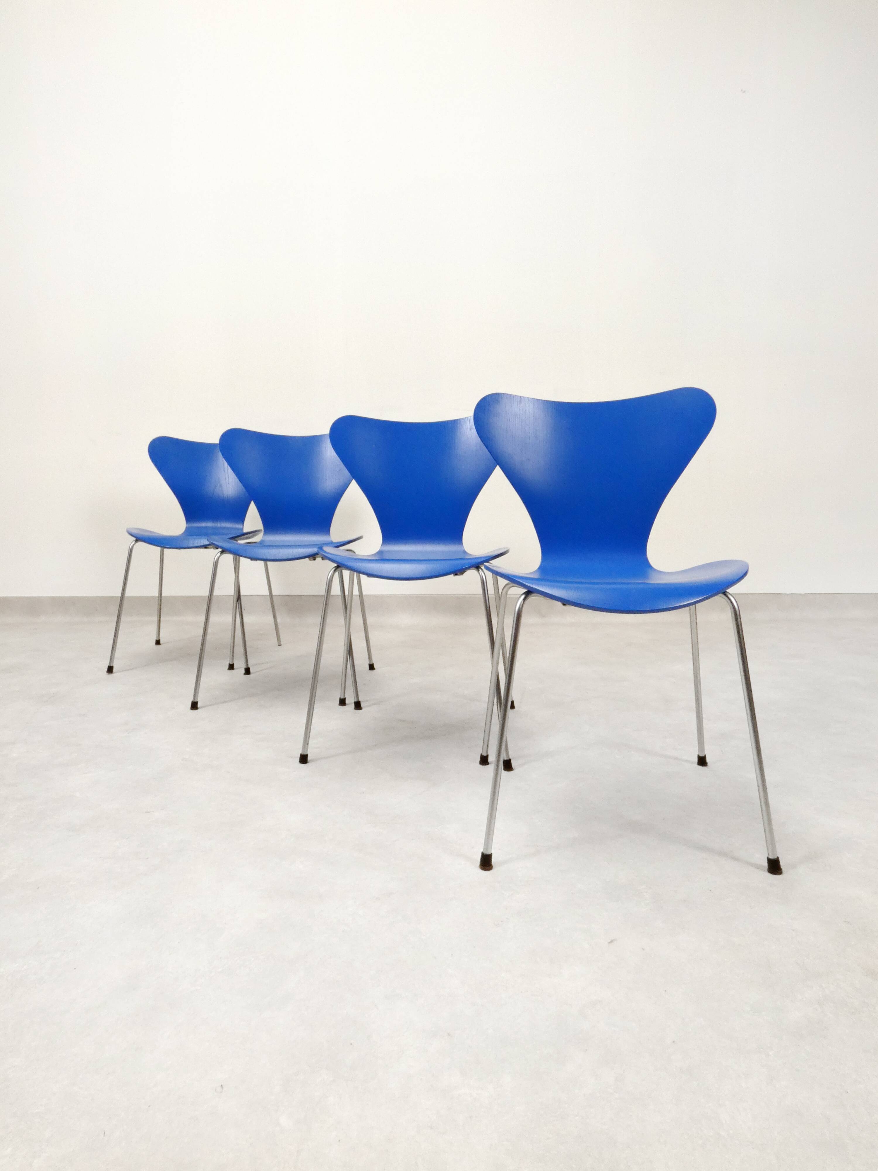 4 butterfly chairs by Arne Jacobsen for Fritz Hansen