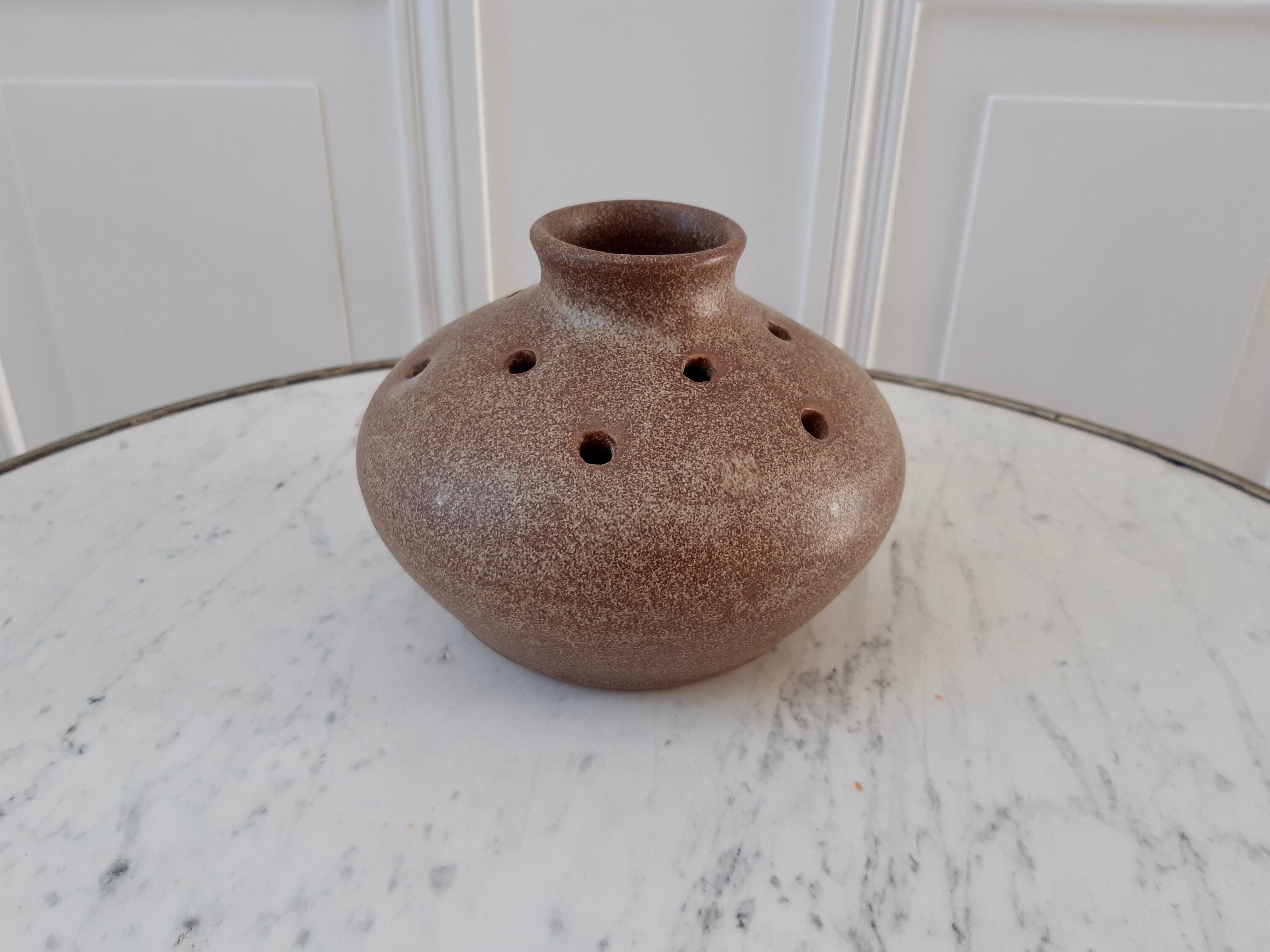 Vase sandstone flowers by Vallauris