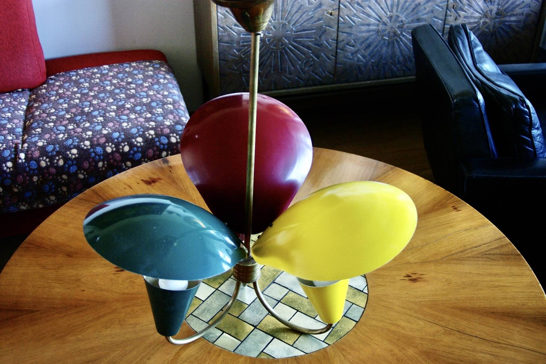 Vintage tri-color chandelier in lacquered steel and brass