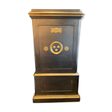 Strong box at the beginning of the 20th century