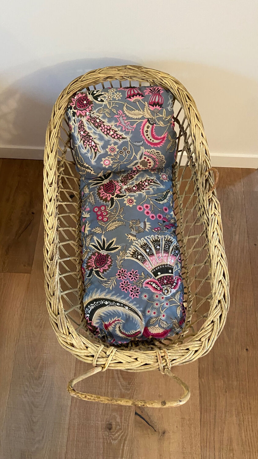 Cradle for vintage rattan doll