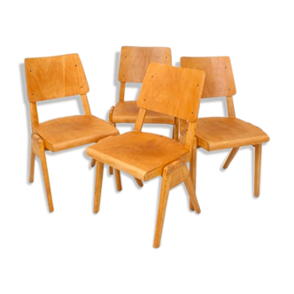 Set of 4 stackable chairs from the 50s