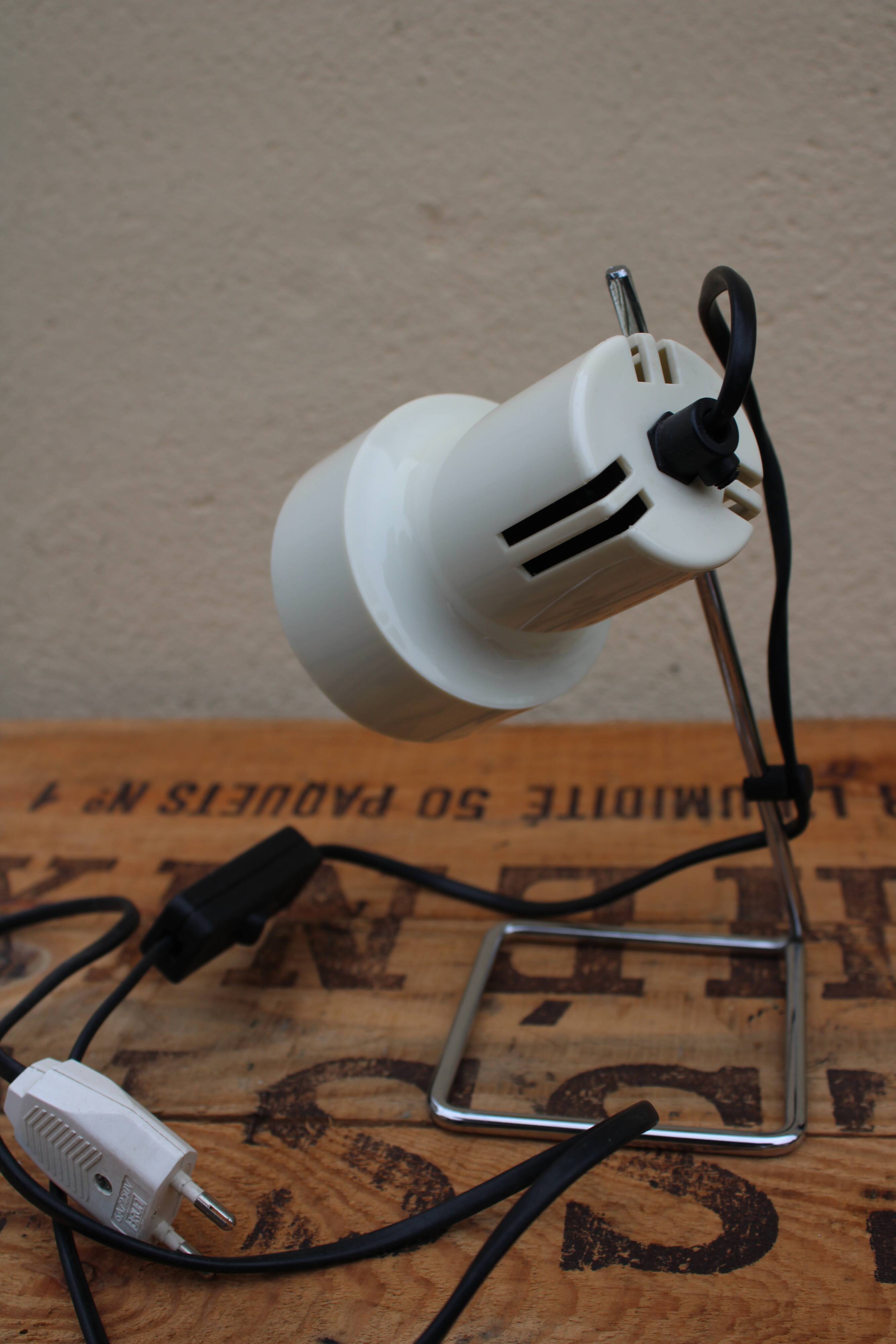 Vintage spot lamp