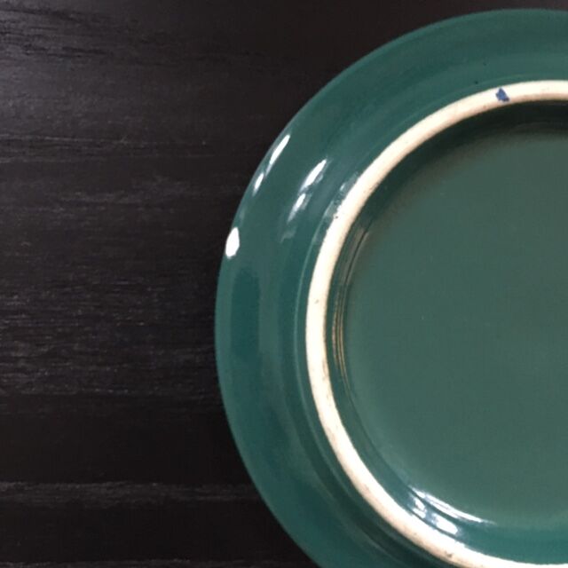 Set under flat and bottle under