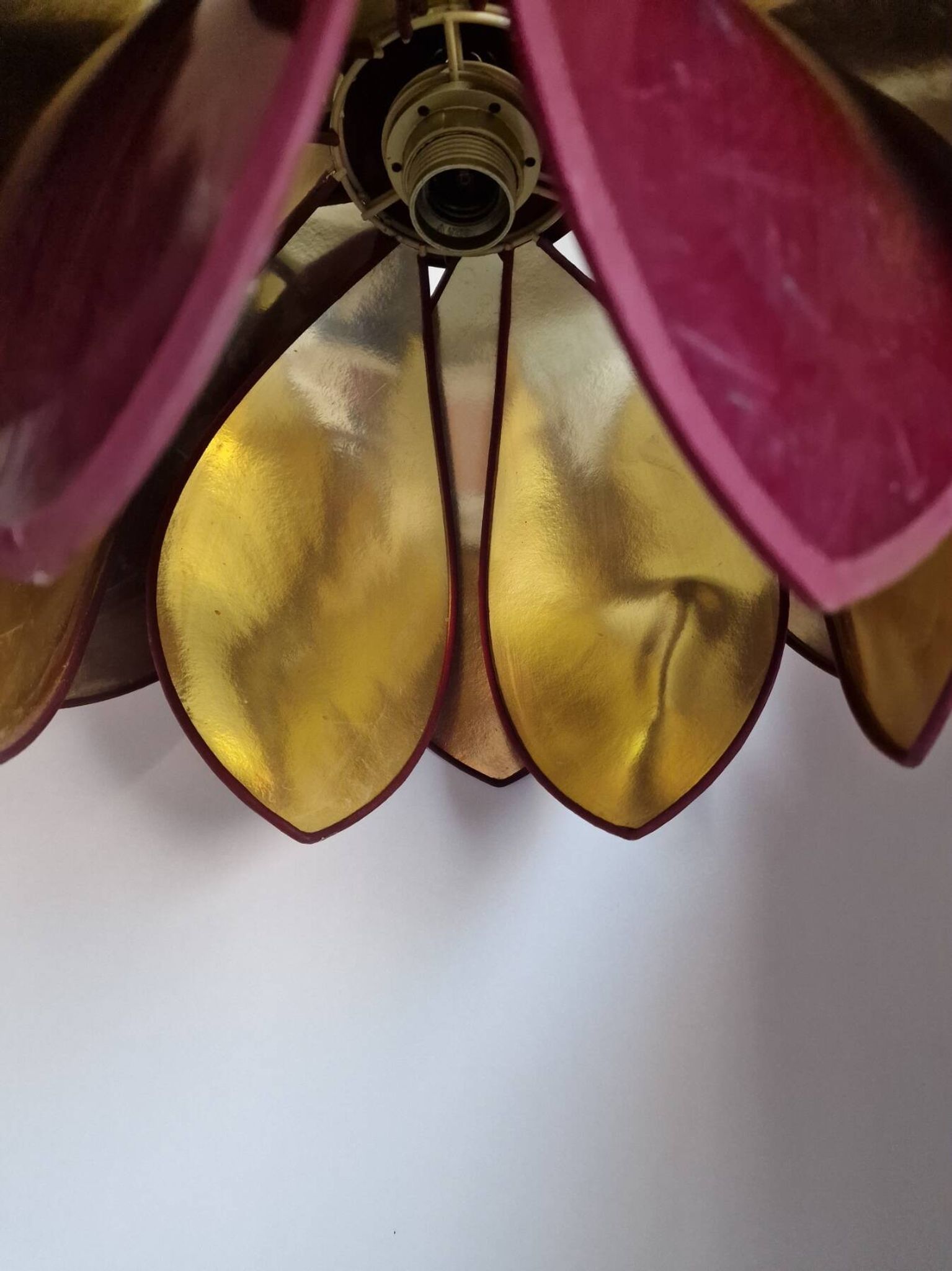 Bordeaux suspension flower Lotus by Robert de Schuytener from the 1980s.