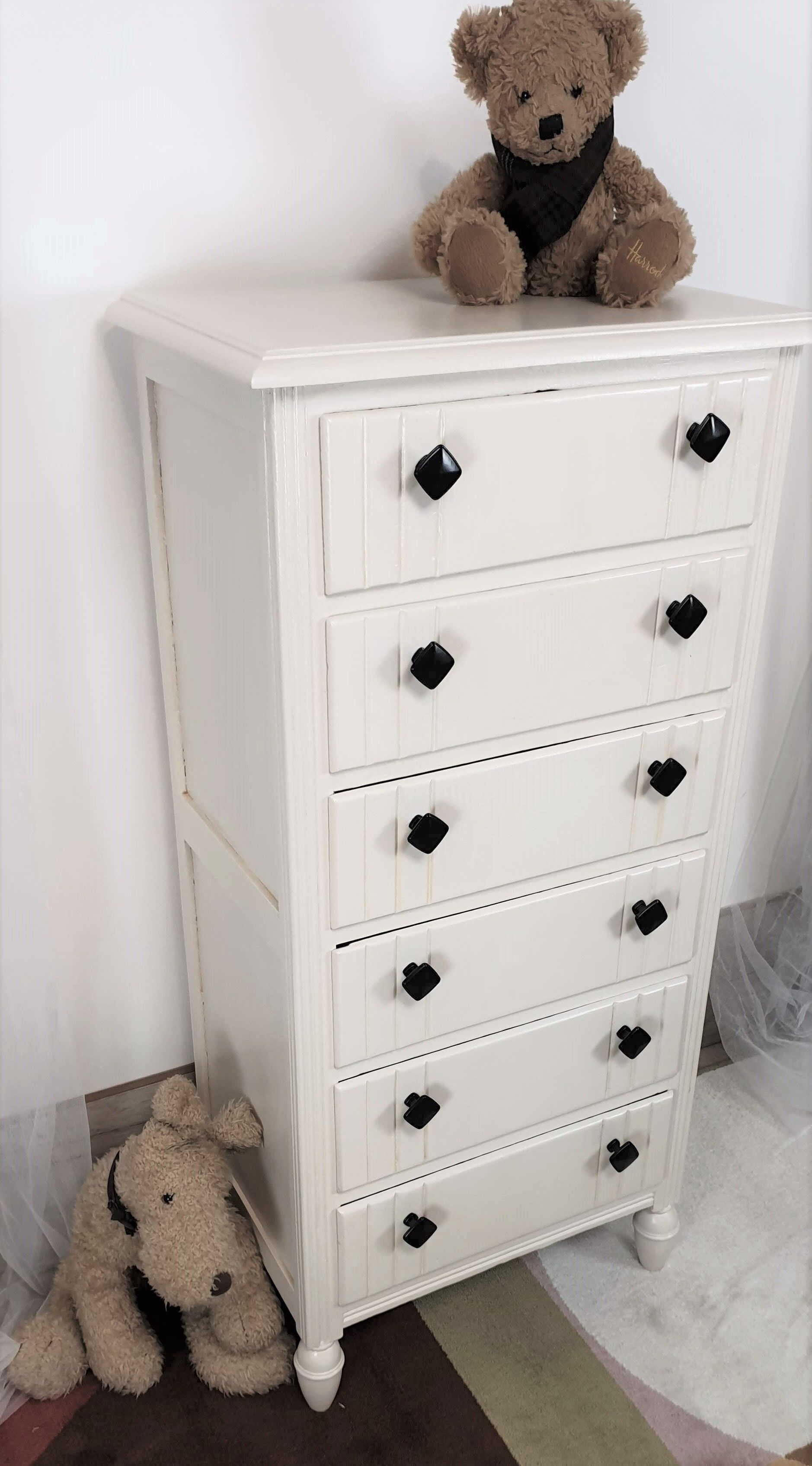 Art Deco-style dresser