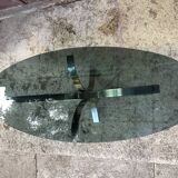 Table basse ovale en verre fumée année 70