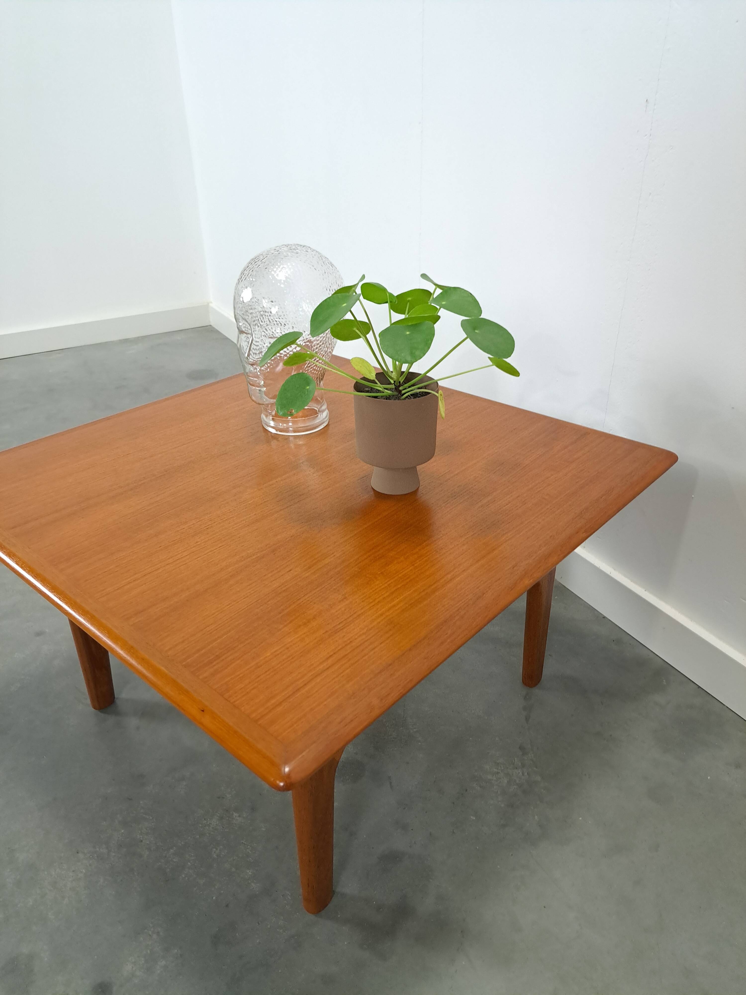 Teak Deens design Trioh salontafel, nr,3