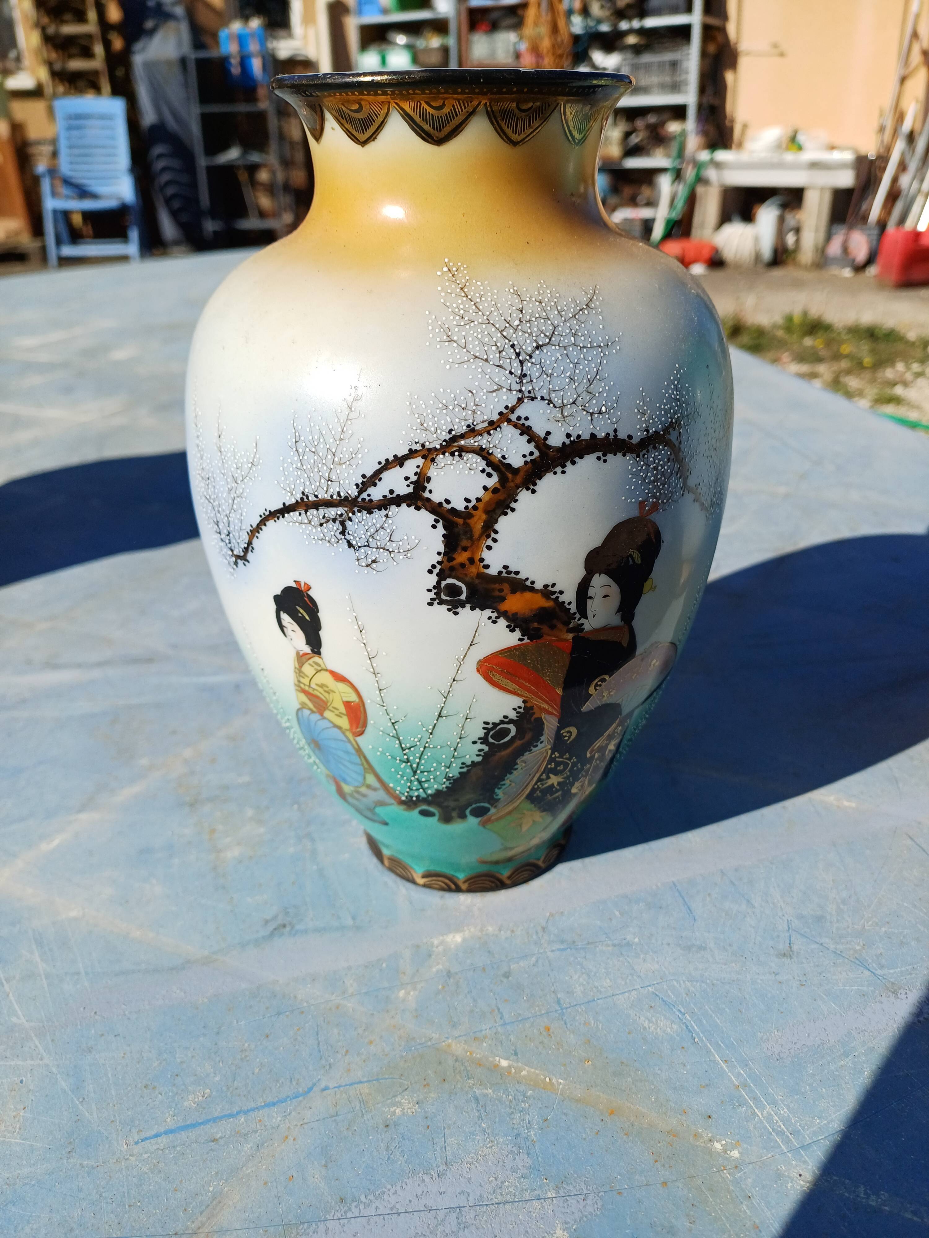 Paire de vases japonisants