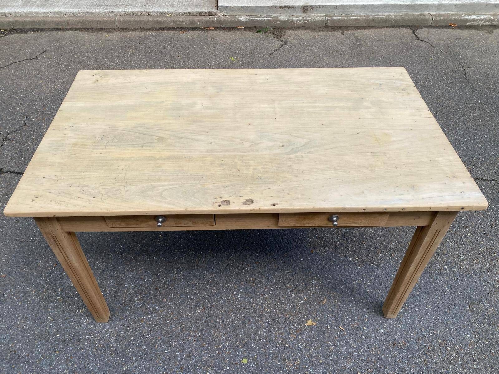 Renovated farmhouse table in raw solid wood with 2 drawers, 1920, 140x80cm.